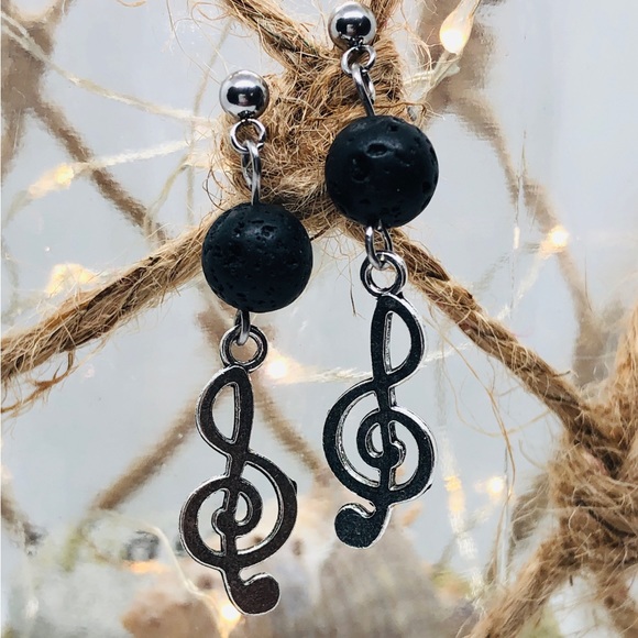 Music Note Earrings - Picture 1 of 1